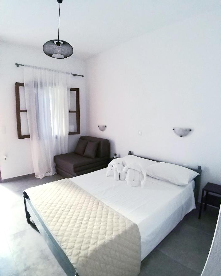 Mavrikou Helen Apartments Skýros Eksteriør bilde