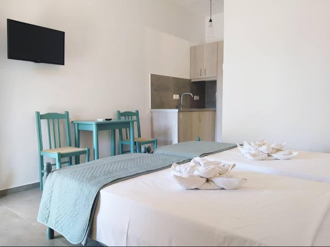 Mavrikou Helen Apartments Skýros Eksteriør bilde
