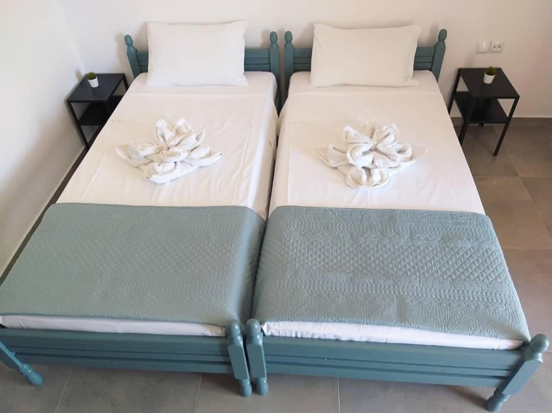 Mavrikou Helen Apartments Skýros Eksteriør bilde