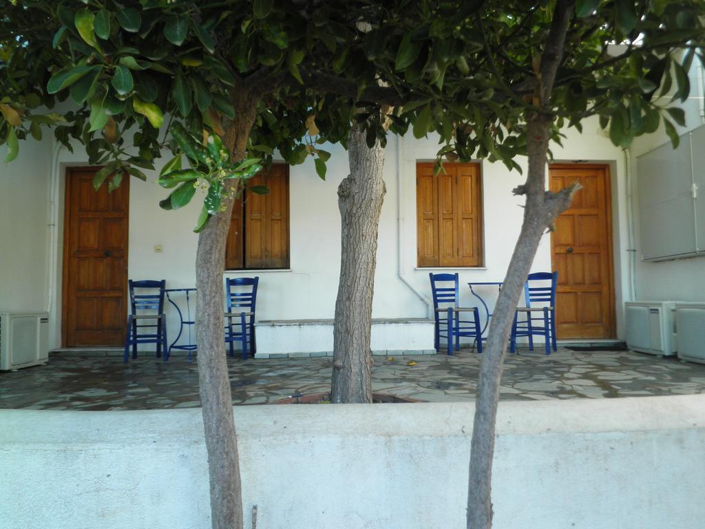 Mavrikou Helen Apartments Skýros Rom bilde
